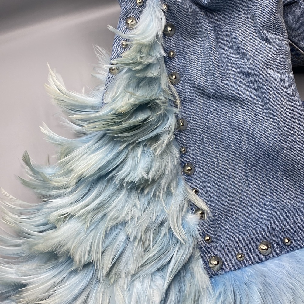 Vintage Levi’s redesign by Charlotte f with real feather detail o de legs sides - Picture 13 of 14